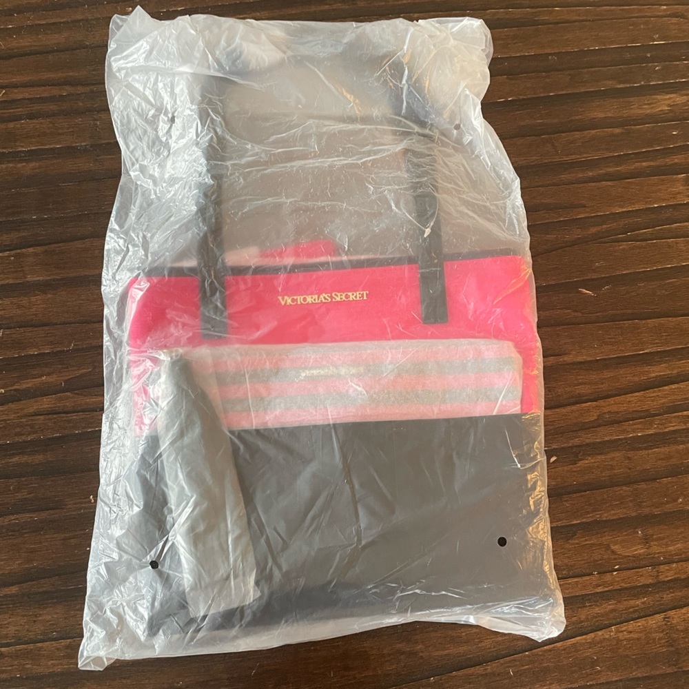 Victoria’s Secret Tote & Clutch (NWT)